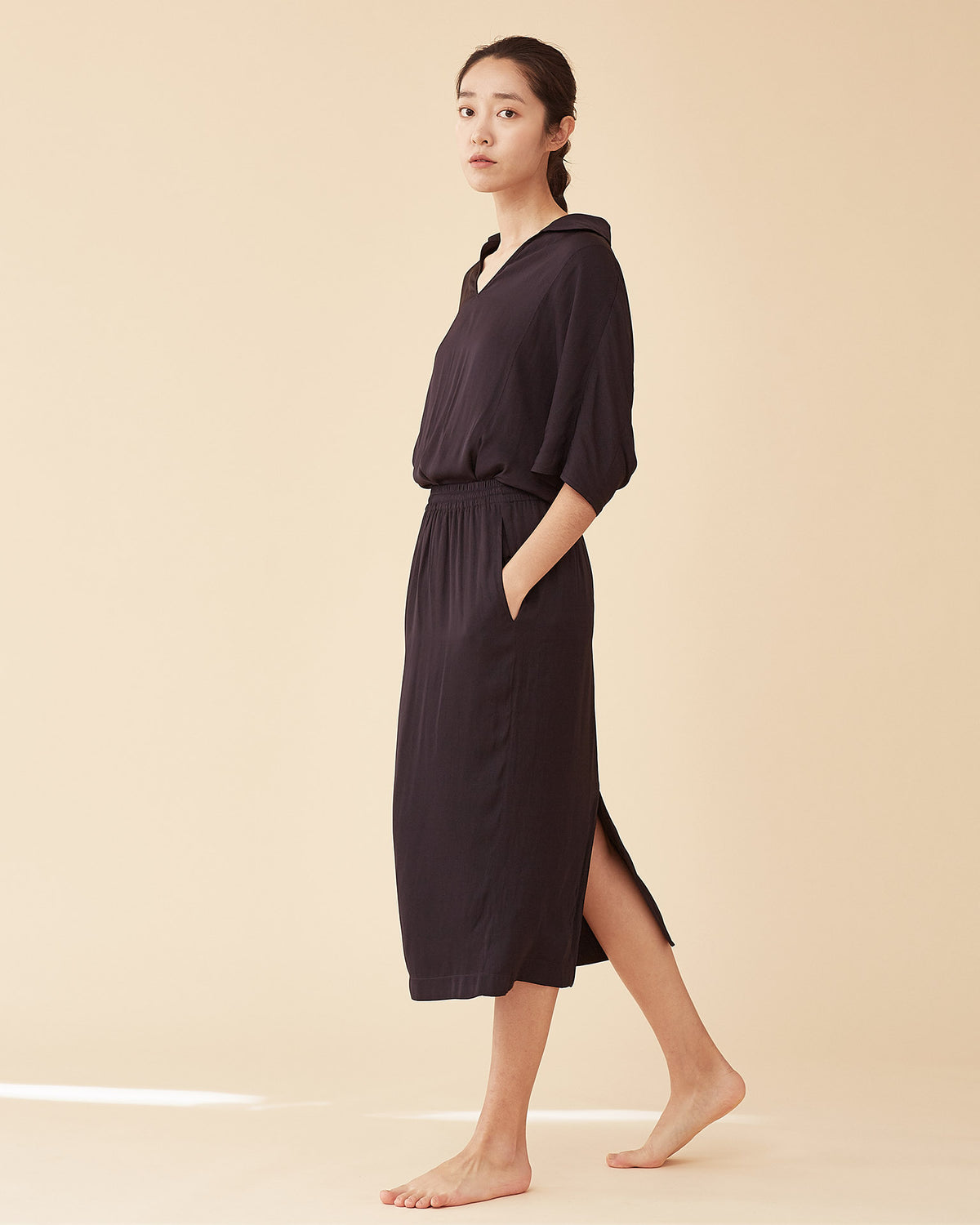 Classic Spread Collar Top / Navy