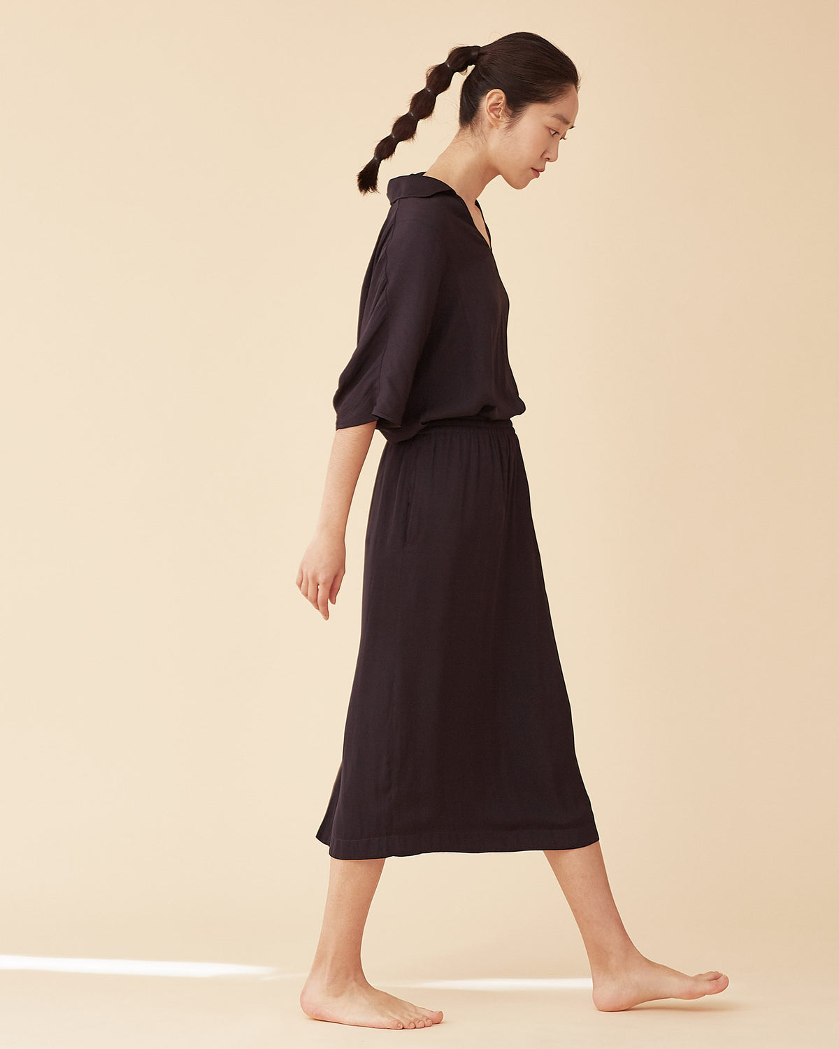 Classic Spread Collar Top / Navy