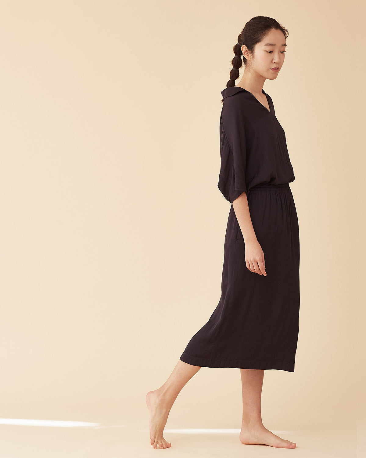 Classic Spread Collar Top / Navy