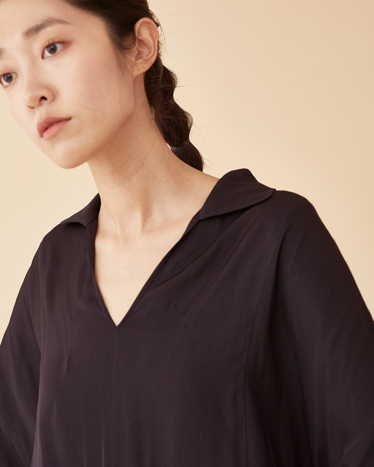 Classic Spread Collar Top / Navy