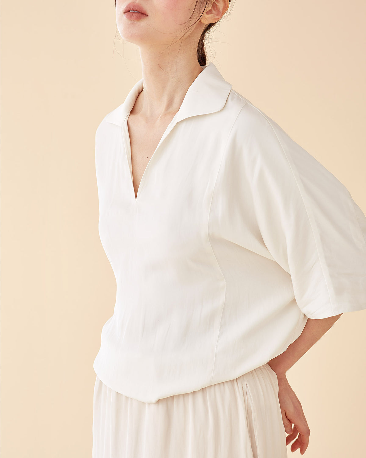 Classic Spread Collar Top / Ivory