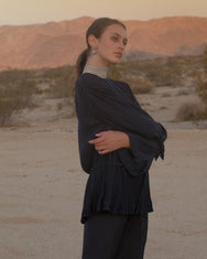 Classic H-Line Skirt / Deep Navy