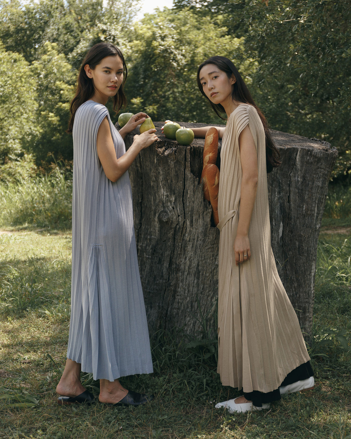 Accordion Pleats Dress / Beige